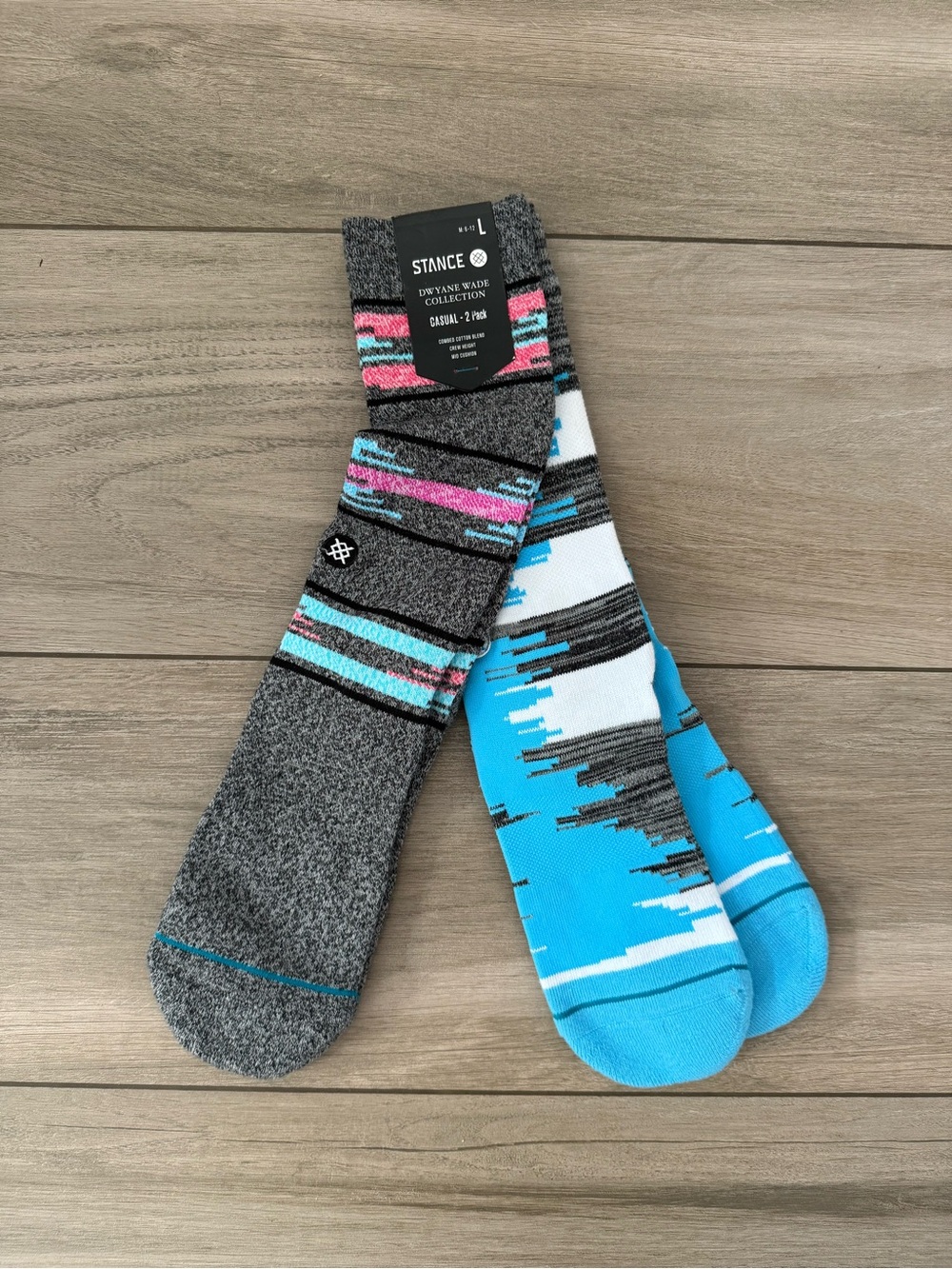 Stance Men's Crew Socks Dwayne Wade Collection Gray, Turquoise & Pink Patterned